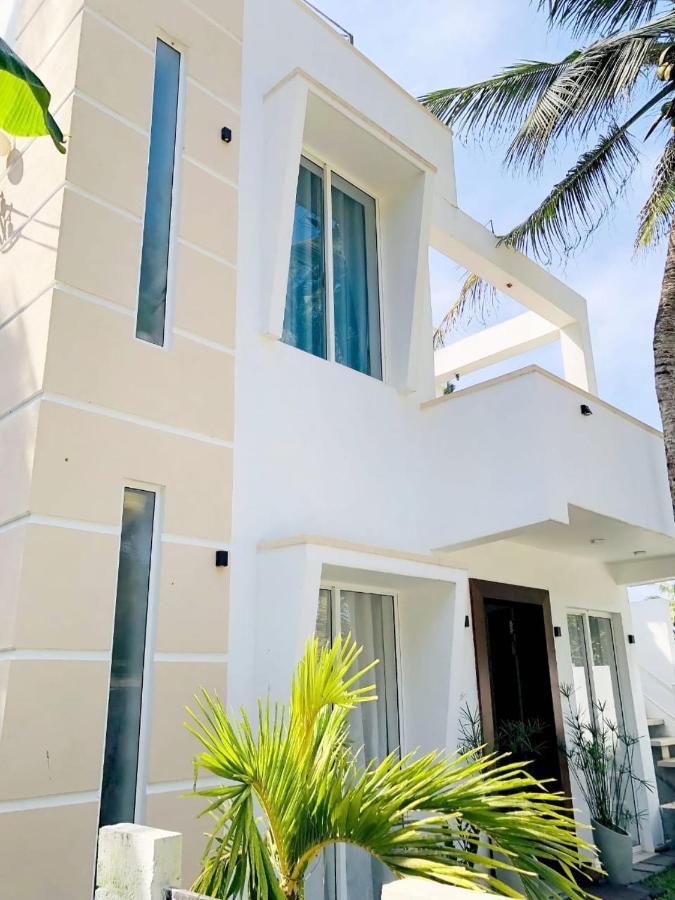 Ayona Beach Villa Katuneriya Exterior photo