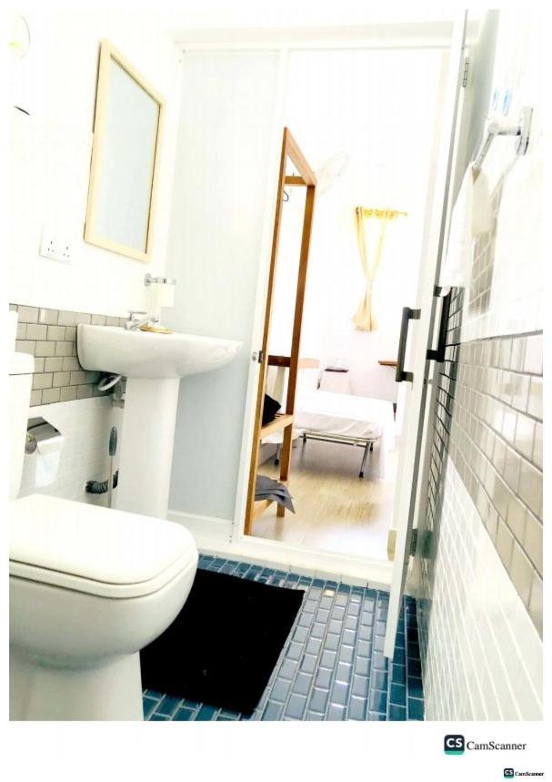 Ayona Beach Villa Katuneriya Room photo