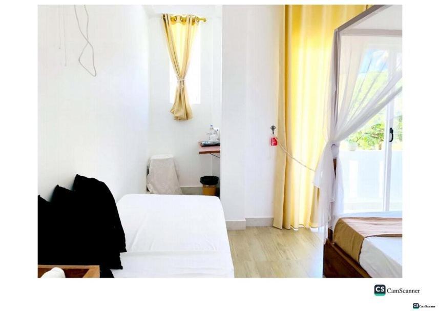 Ayona Beach Villa Katuneriya Room photo