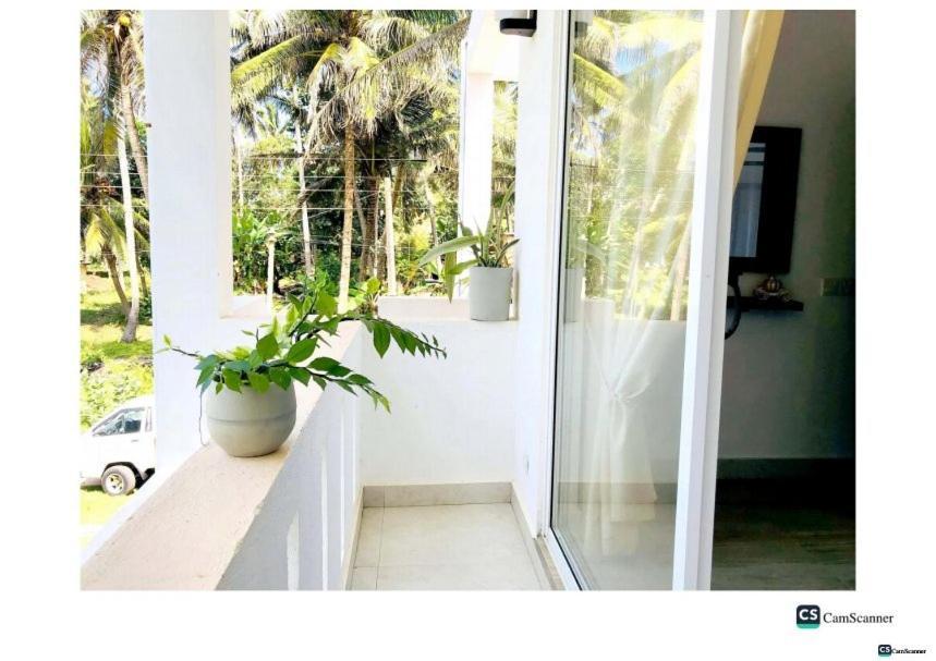 Ayona Beach Villa Katuneriya Room photo